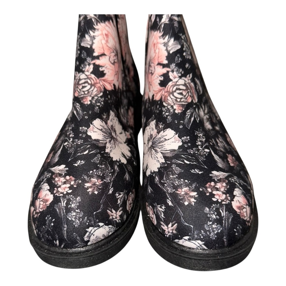 ROGUE + WOLF Vintage Peonies Vegan Suede Women's Chelsea Boots 6M Boho Floral